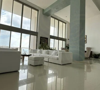 Maioris Triplex - Portada